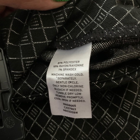 14th and Union Pencil Skirt - Picture 4 of 8